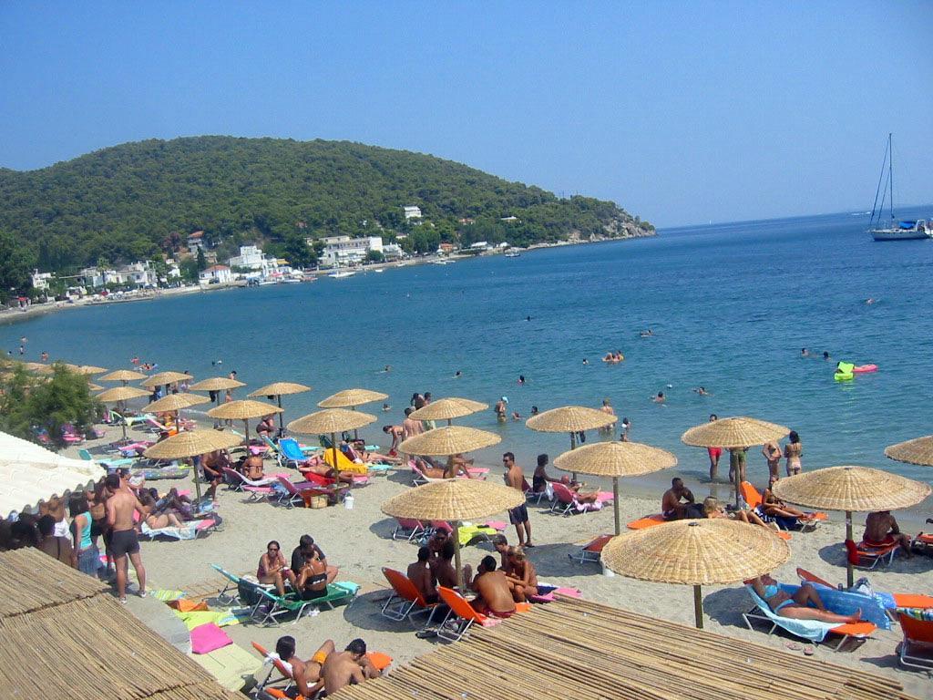 Lions Apartments Poros Town エクステリア 写真
